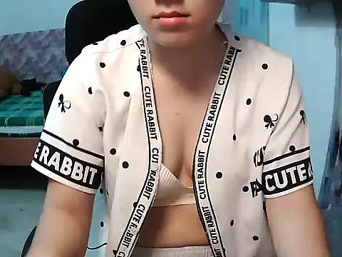 Myty_203 - Check out my underwear