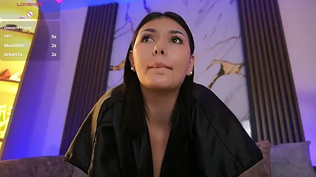 LiaWheeler - 🤲 Boobs tease (clothes on)