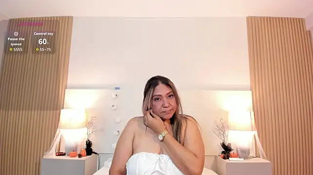 VictoriaSugar - Fuck pussy with dildo