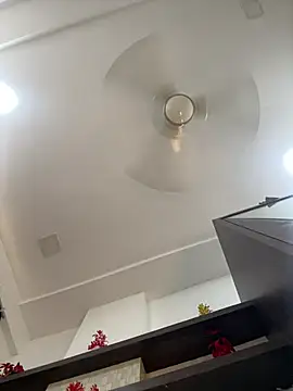 Mini-cutie - Kitchen in nude dance