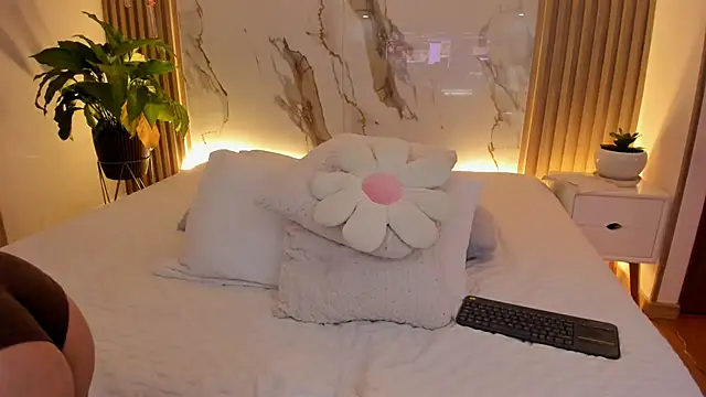 Dara__ - Show boobs