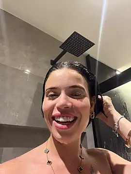 Rafaellaz - Fuder no chuveiro 🚿