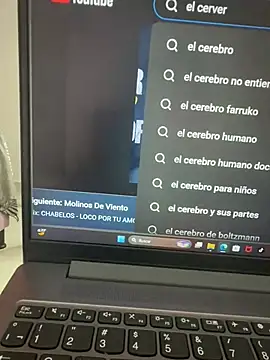 Lily_Valencia - Shows pussy 🍓