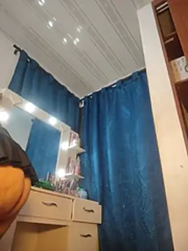 LaurenWelly_ - Shake that ass 🥵🍑