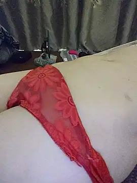 Hara_lusia83 - The girl is sexy, big, and seductive.