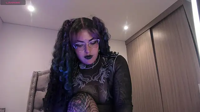 Witchviolet - Cream on but without panties!!! + SPANKS