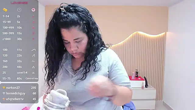 MAYTE1096 - twerkig +oil in the ass