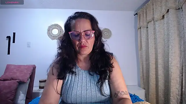 Sofiamature01 - squirt