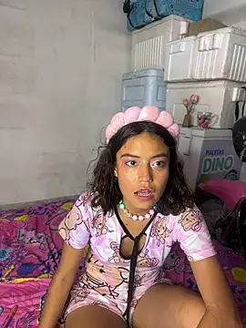TamaraMera - carita tierna + beso