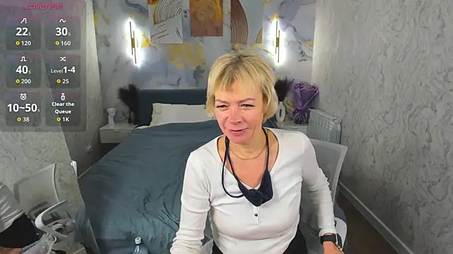 Ann_Annise - Spank my ass in Doga position 10 times