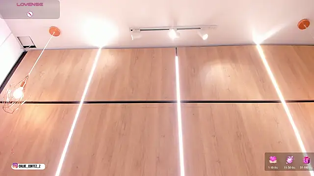 Chloe_cortez - 3 finger ass