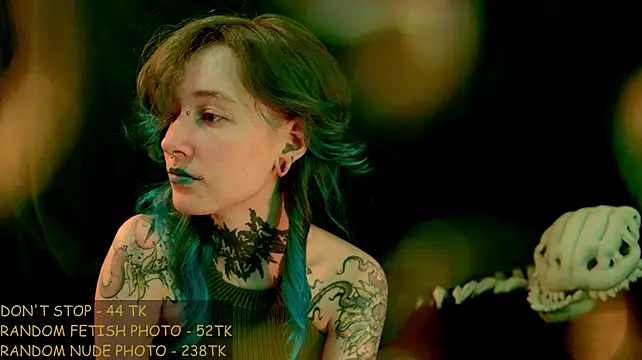 Littlespacemouse - HANDBRA TEASE