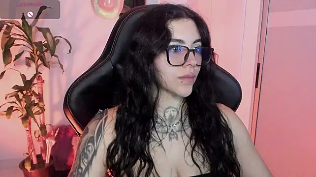 MissCharlottte_18 - spank ass + panties off