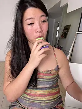 Tavie1744 - open legs 2min