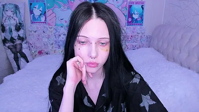 SugarBunny18 - doggy without panties
