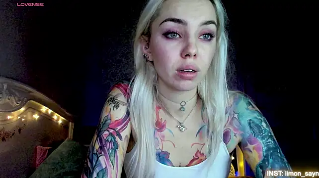 LillyMoure_
