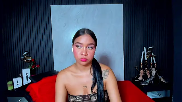 MiaWolton - spanking on the bottom for 5 minutes