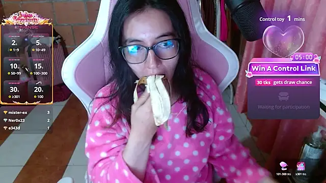 Maggie_Fox3 - SHOW CUM