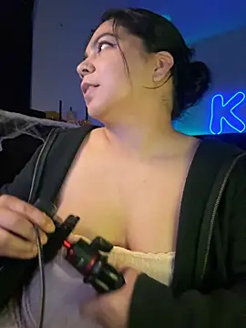 Kimmiakiss22 - Naked Doggy Spanks