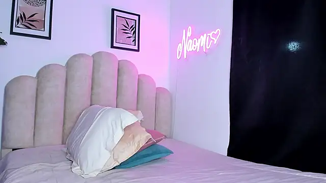 Naomi_Asasha - sucking nipples