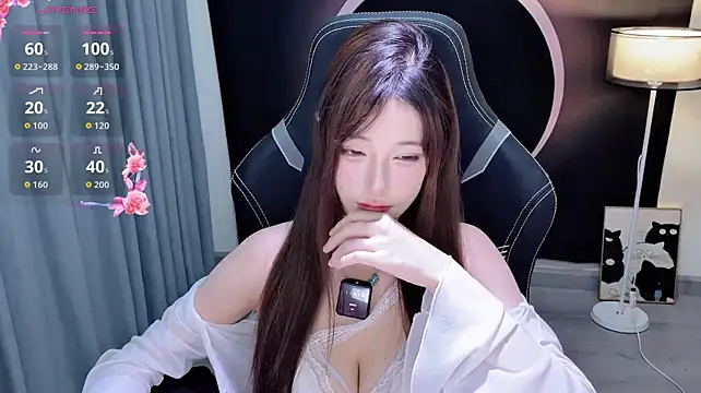 Audrey-12 - 下空打屁股10下