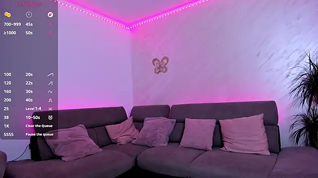 BabyyVenom - PUSSY PLAY💦👀