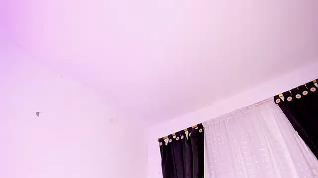 Juliet_Ember01 - 💋 Blow a Kiss