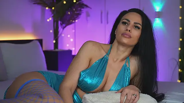 KatiaDivine - Make me SCREAM so my neighbours hear😆