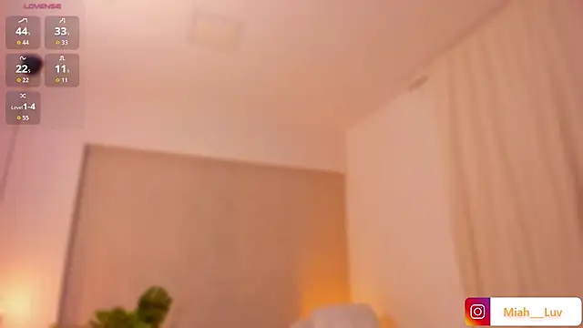 Miah_luv - PLUG DOR MY OILED ASS