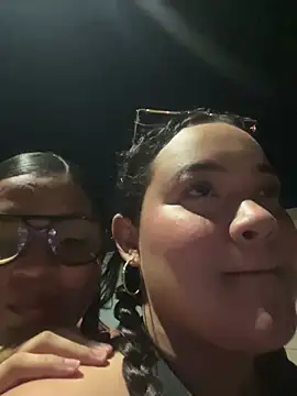 Dakota_JE - 🔥Show off your asses, both girls 🔥