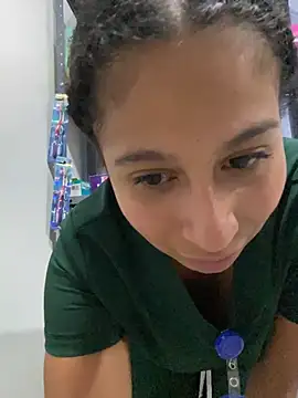 Chloefixxx - spread pussy closeup camera