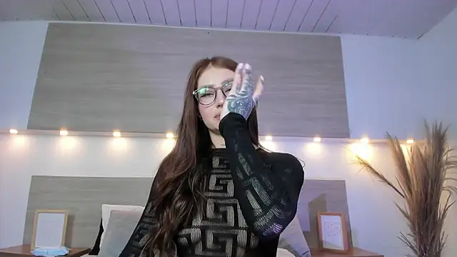 LANA-JONNES - Rub pussy + suck dildo