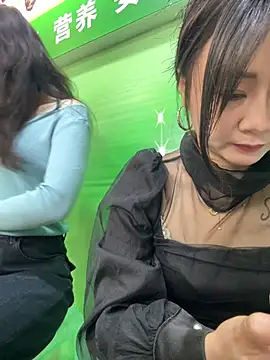 Huihui_520 - 撞到下巴痛痛，哥哥心疼宝宝