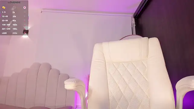 AmberLewis_ - Full Naked + Spanks Ass