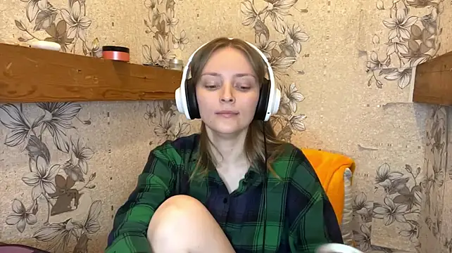 EmyMiu - My hot video in PM hehe