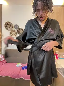 ScaraAndTomy - Blowjob + lick balls in POV