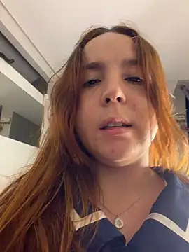 BrunaMendees - Sentar no dildo