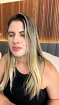 EmiilyAdams_ - LOOK MY PINK PUSSY