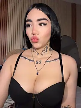 Nickiiiii - tiket show 16 SQUIRT + SUCK+ ANAL