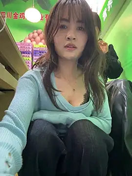 Huihui_520 - 撞到下巴痛痛，哥哥心疼宝宝