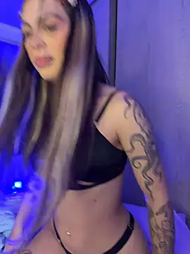 Ally_Clark