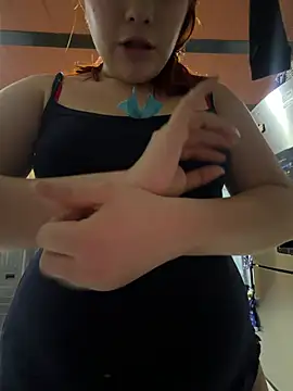 Lily_Valencia - Shows pussy 🍓