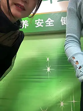 Huihui_520 - 撞到下巴痛痛，哥哥心疼宝宝