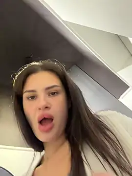 MiraReach - Masturbate pussy 👅