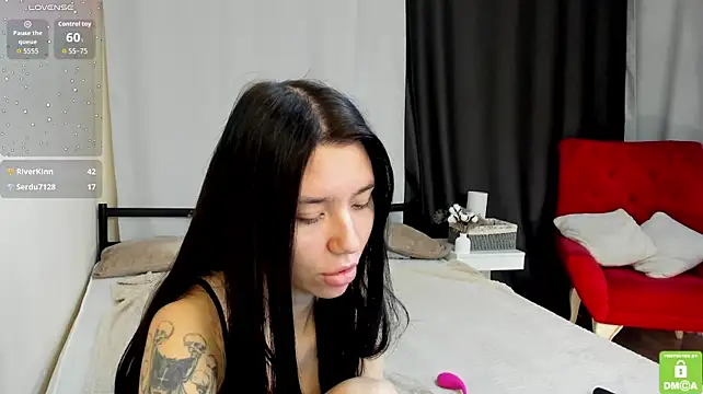 Amelia_skyy - tease my lil boobies