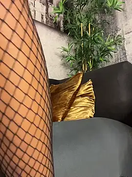 SweetCheeksXXX - FINGERING PUSSY