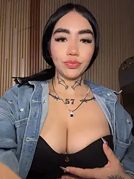 Nickiiiii - tiket show 16 SQUIRT + SUCK+ ANAL