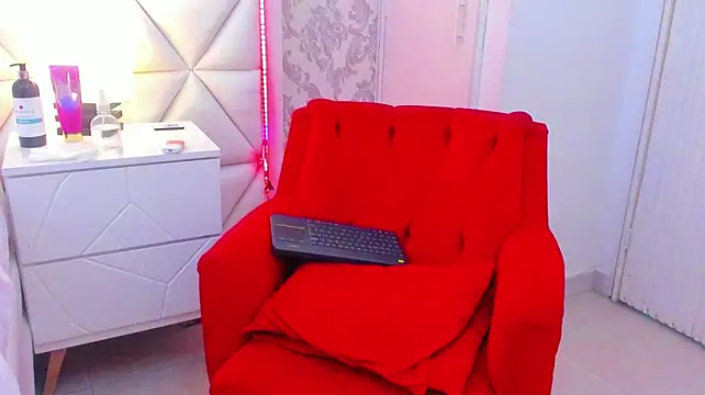 GabyKastell - PANTY A SIDE + SPANK PUSSY🔥💦