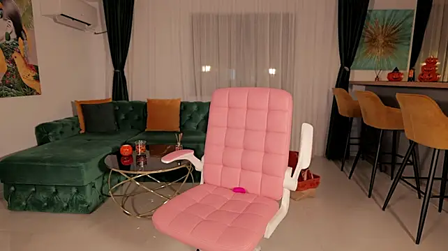 Alisonita_ - DP W fingers