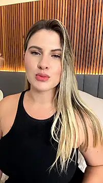 EmiilyAdams_ - MAKE ME HAPPY AND WET😍